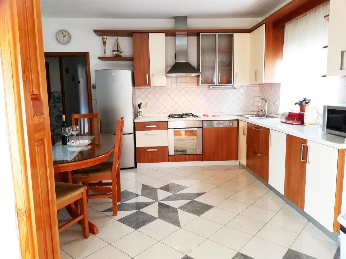 Apartment Brala Posedarje Exterior photo